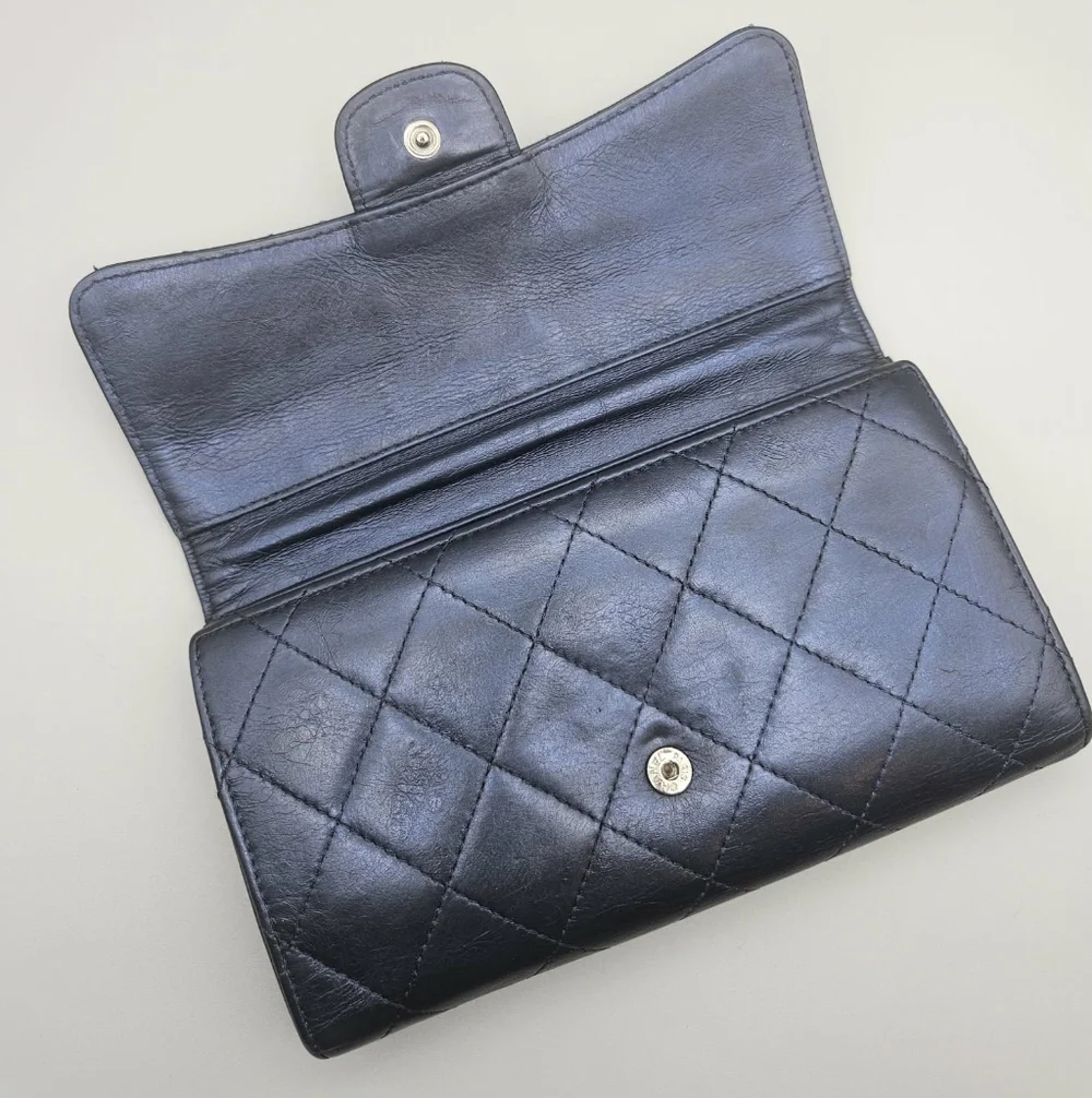 CHANEL 100% authentic